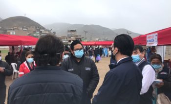 Lanzamiento del programa de vacunación con el Ministerio de Salud y la municipalidad de Puente Piedra “Vacúnate en tu Barrio” en el programa de vivienda Laderas de Chillón